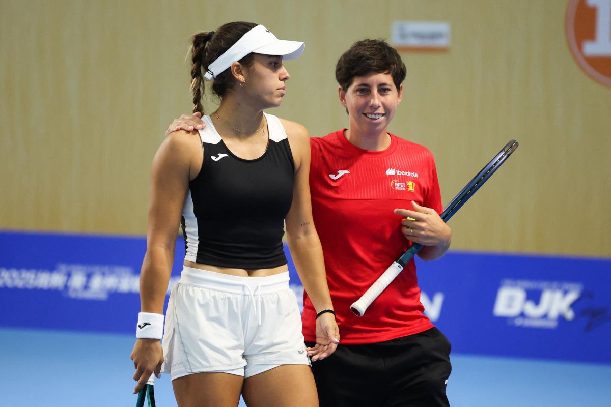 BJK Cup 2025 : Suarez Navarro analyse le Final 8 « difficile » de l’Espagne 