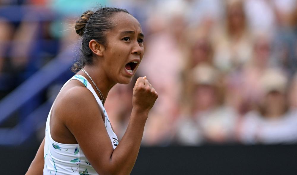 WTA 250 오사카: 페르난데스, 본분 지켜…루마니아 선수 2명 4강 진출