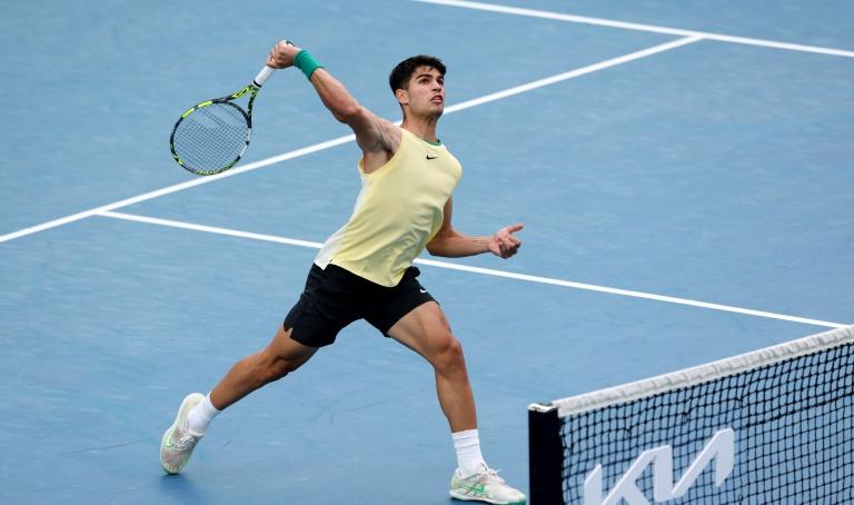 Alcaraz bat Shevchenko et accède au deuxième tour de l’Open d’Australie