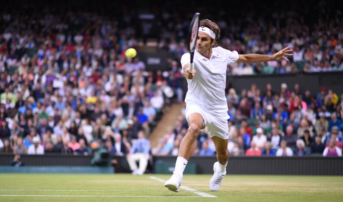 Un 1er set des occasions manquées pour Federer qui d'abord fait le break puis a obtenu 2 balles de set sur le service de Djokovic