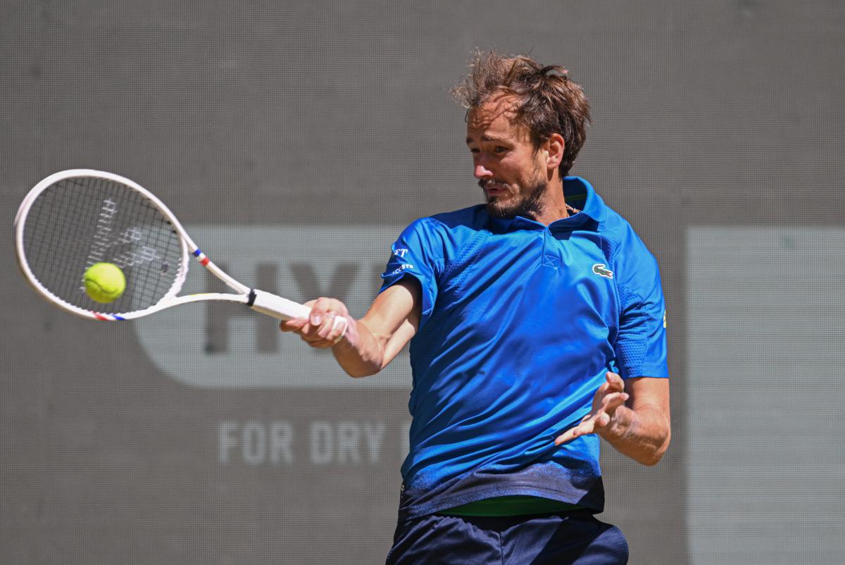 Medvedev premier qualifié pour les demi-finales du tournoi de Halle
