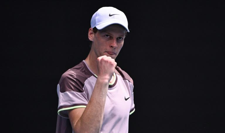 Henman révèle l’arme de Sinner pour dominer Alcaraz à Riyad