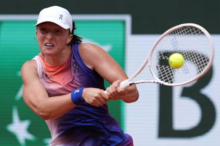 Swiatek a déjà un pied en finale de Roland-Garros !