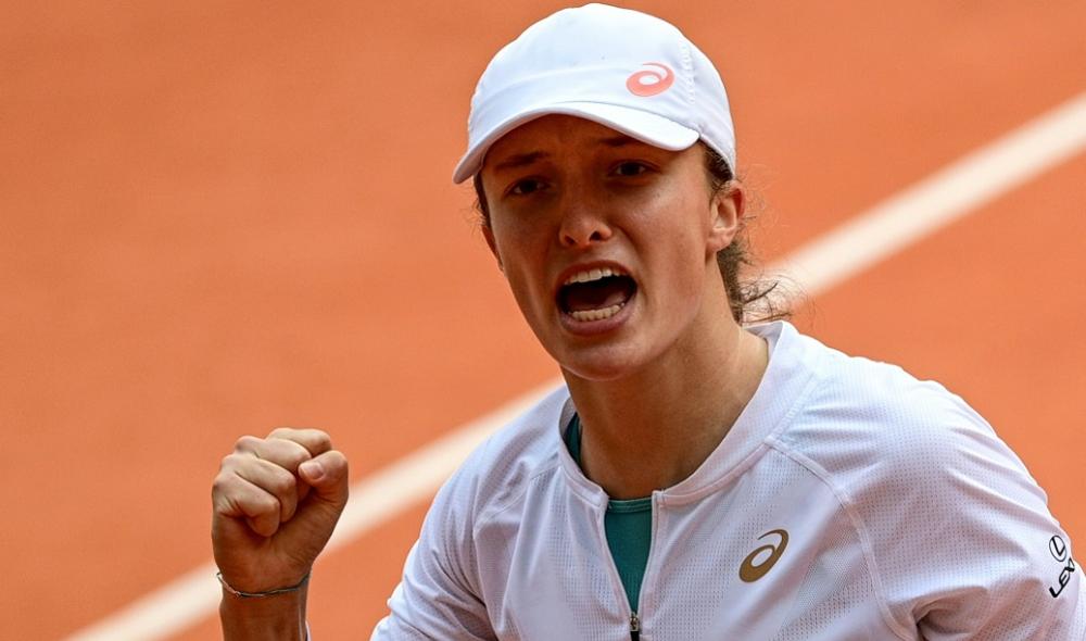 Swiatek prend les devants face à Kenin en finale de Roland Garros