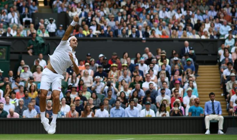 Federer à un set de rejoindre Djokovic en finale