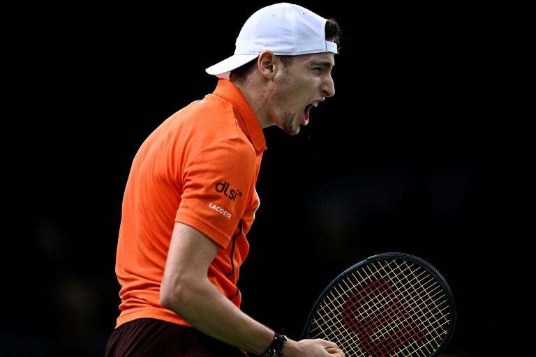 Humbert lyser igen inomhus: Fritz sopades undan, kvartsfinal i Basel väntar!