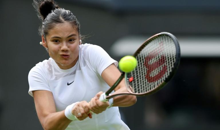 Raducanu tombe à Wimbledon !