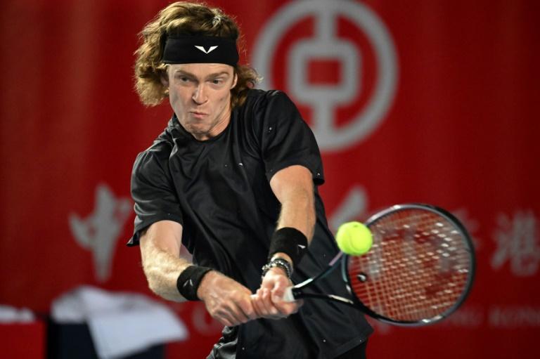Sonego agacé par le comportement de Rublev à Metz : « Il est arrivé sur le court avec ses valises »