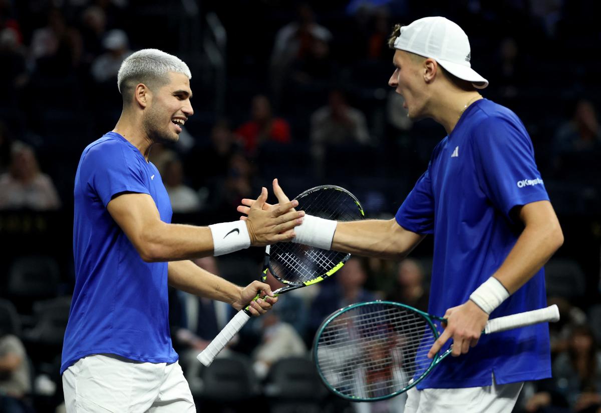 Laver Cup 2025 : Alcaraz victorieux en double, avantage Europe après la première journée de compétition