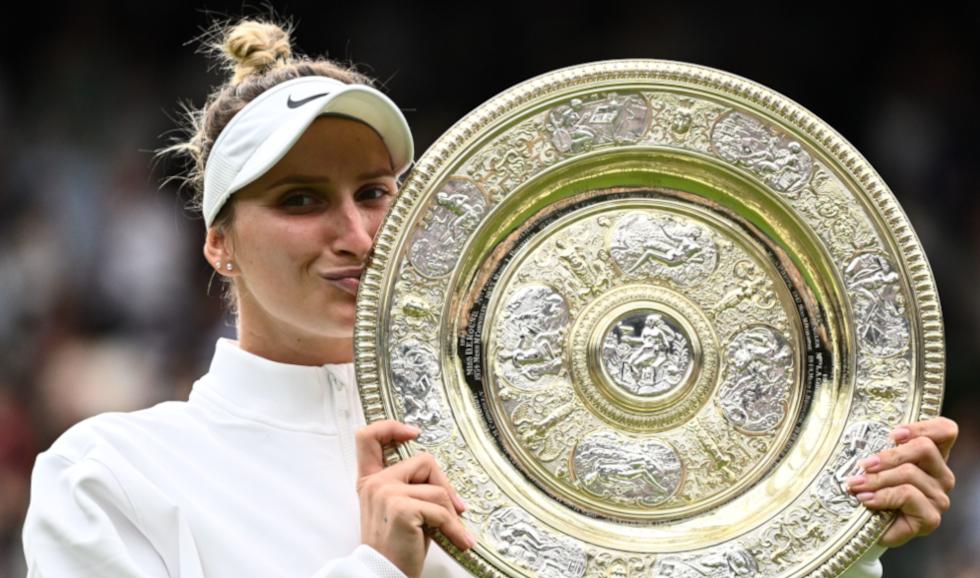 Vondrousova, première championne battue au 1er tour depuis... Steffi Graf il y a 30 ans !