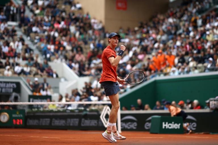 Brillant, Sinner se défait d’un bon Gasquet pour rejoindre le troisième tour de Roland-Garros