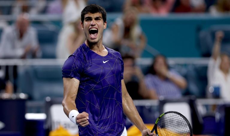 Alcaraz wins title in Miami