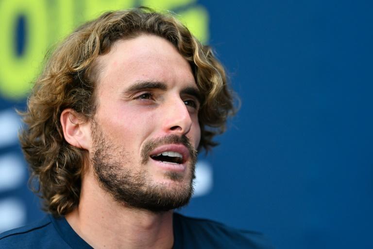 Vidéos - Quand Tsitsipas imite les supporters français de Roland-Garros 