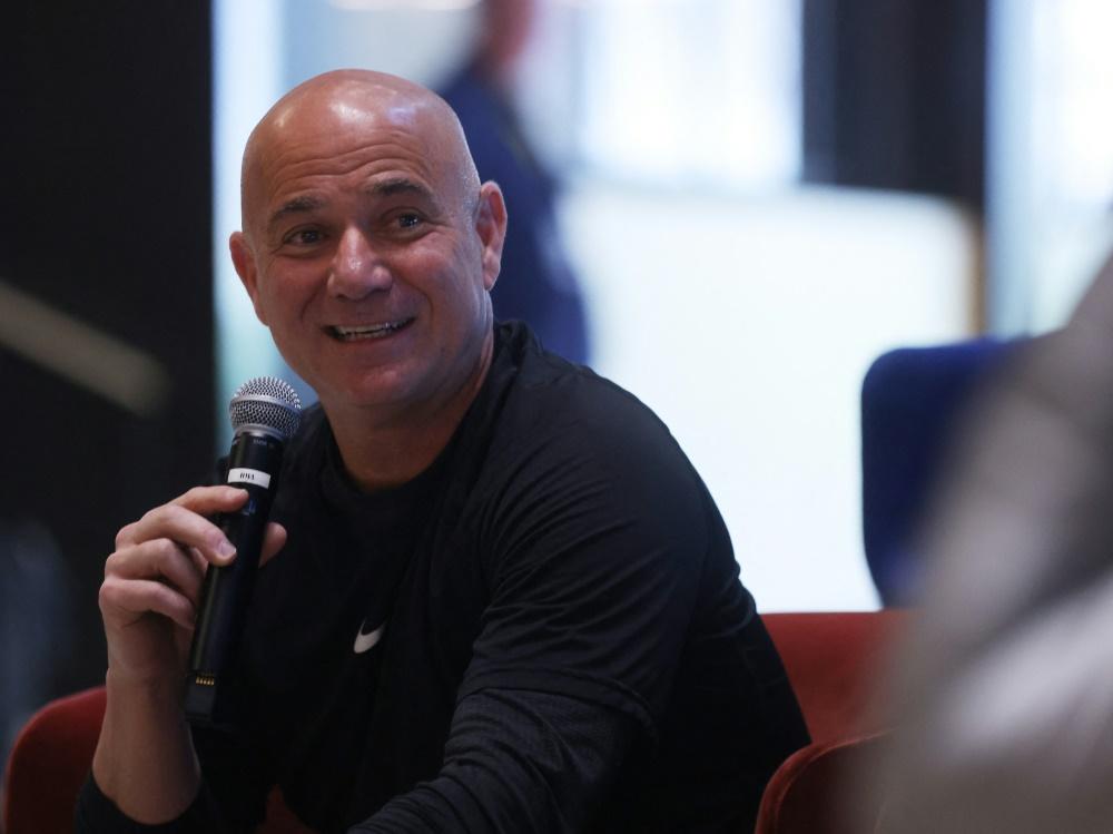 „Není to formát, který umožňuje vést seriózní rozhovor,“ odpovídá Agassi na svou budoucnost v médiích