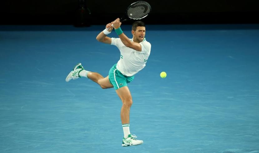 Djokovic takes lead easily against Karatsev in AusOpen semis