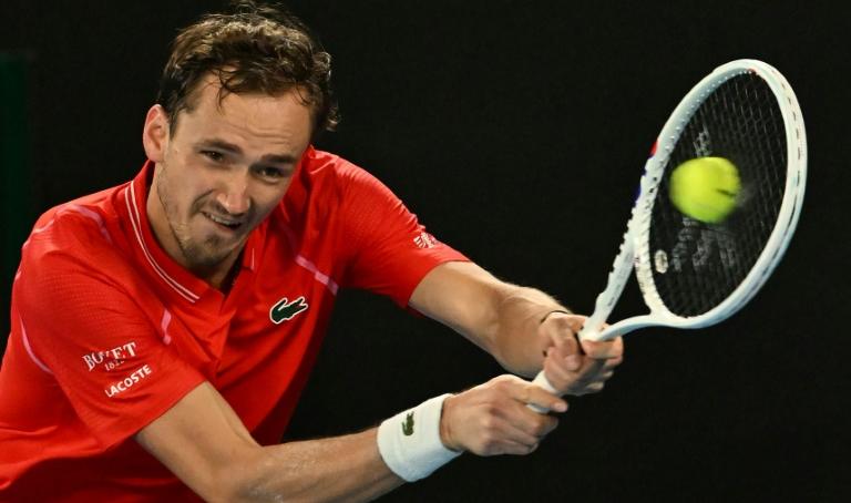 Vidéo – 29 frappes et une intensité folle : revivez ce point entre Medvedev et De Minaur à Shanghai