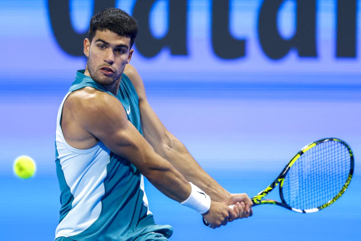 Alcaraz se débarrasse facilement de Dimitrov et se qualifie pour les quarts de finale d’Indian Wells