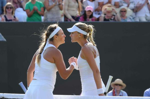 Mladenovic : Vika a juste été meilleure. Mais je reste contente de mon jeu. Merci pour votre super soutien. Je reviendrai plus forte 