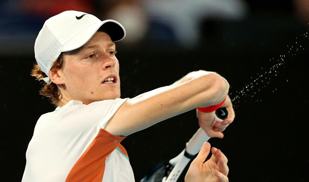 Sinner écarte Murray avec autorité à Dubaï