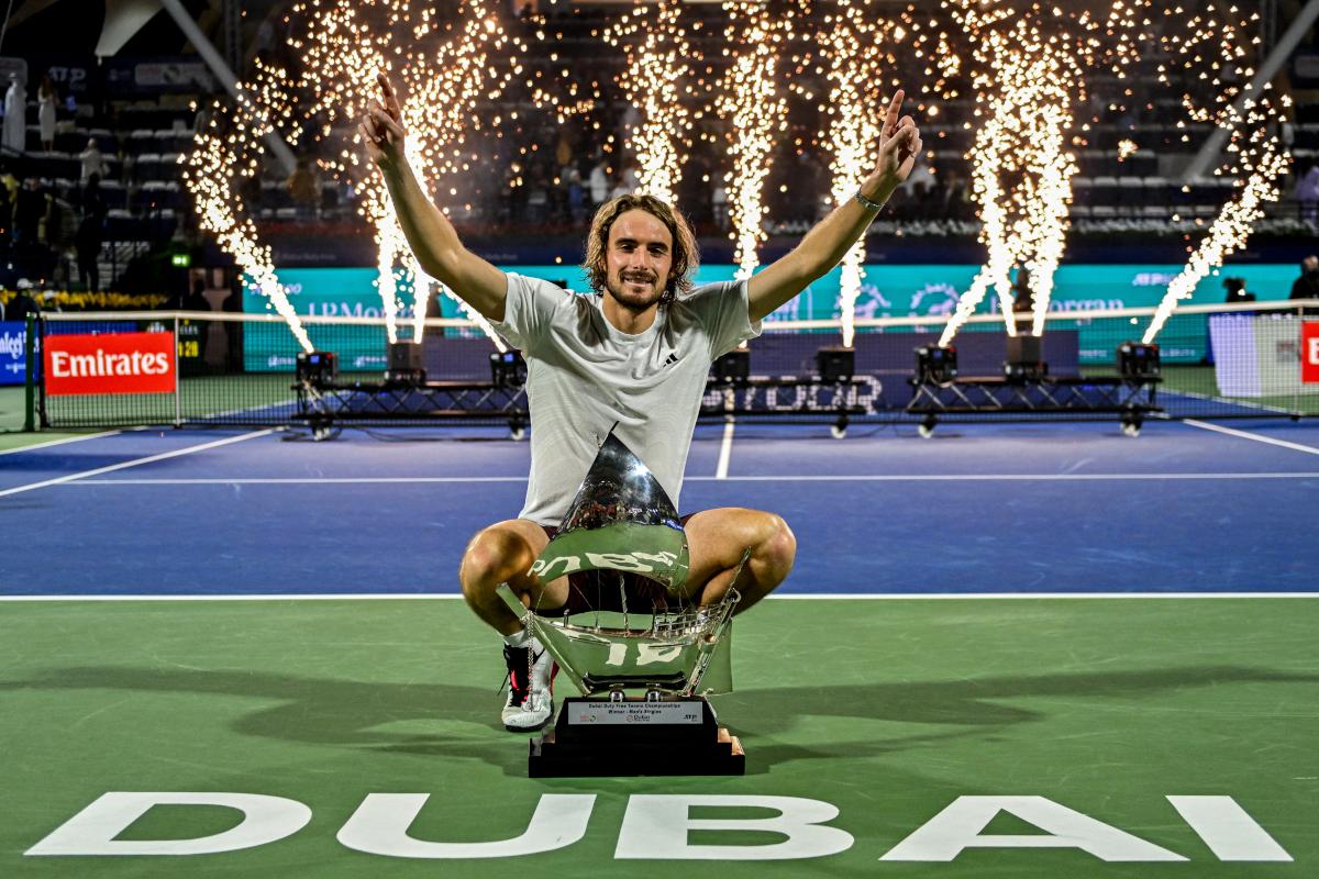 Tsitsipas, vainqueur pour la première fois à Dubaï : « Je suis heureux de la manière dont les choses ont progressé cette semaine »