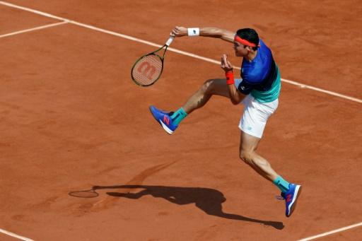 Début des matchs à Roland Garros, sous un ciel très gris mais sans pluie