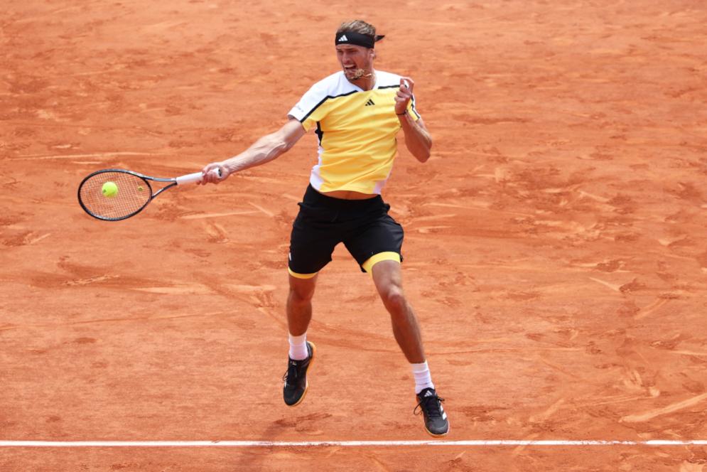Zverev se réveille et recolle, un set partout  ! 