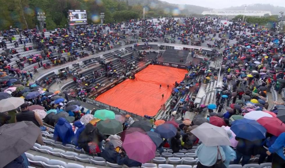 La pluie interrompt Djokovic et Rune à Rome.
