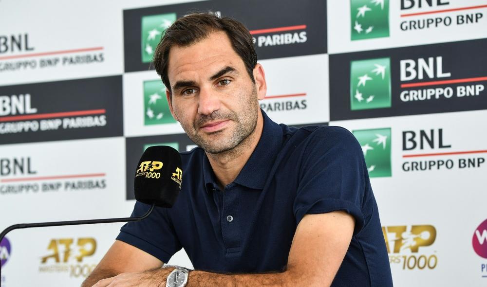 Federer : Kyrgios ne devrait pas être suspendu d'après moi