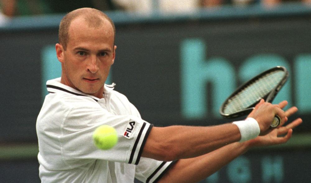 « Je me suis retrouvé dans une boîte de nuit et la moitié du tirage au sort était là », Andrei Medvedev révèle une anecdote sur le circuit des années 1990