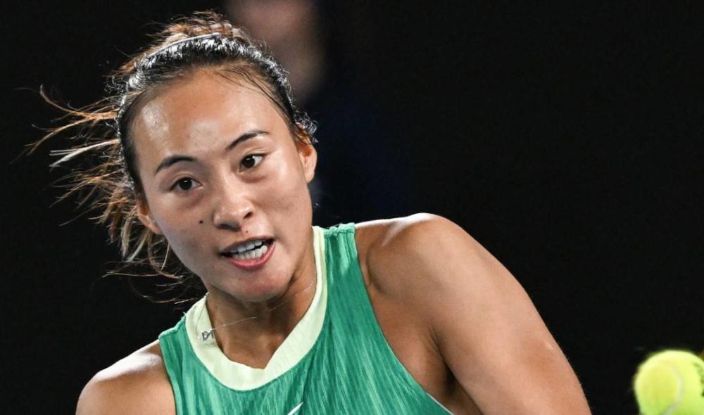 Avant l'Open d'Australie, Zheng se retire de son premier tournoi en 2025