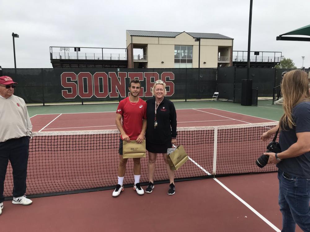 Hugo Gaston gagne dans l'Oklahoma son 3ème Future (25000$), le 2ème aux Etats-Unis en 3 semaines, et entrera dans le top 300 lundi prochain.