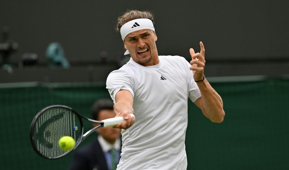 « Je suis allé vomir », Zverev revient sur sa sortie précipitée du court au début de son match contre Cobolli à Halle