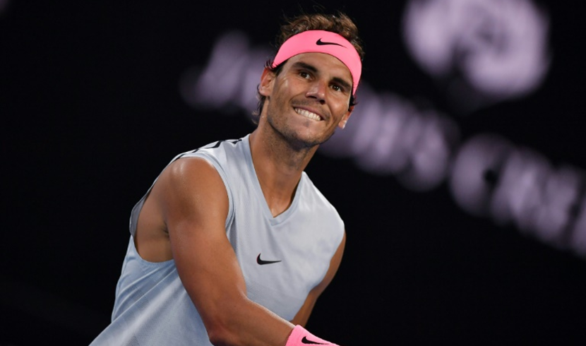 Avec 163 semaines en n°1 mondial, Nadal se rapproche de McEnroe (170, 6ème) mais reste loin de Federer (302, 1er) ou Djokovic (223, 5ème).