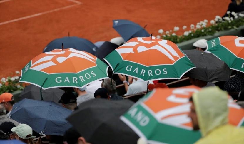 La pluie fait son apparition sur Roland Garros