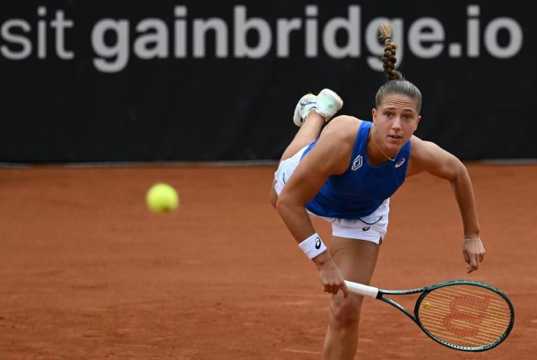 पैरी ने दो मैच पॉइंट्स बचाए और हम्बर्ग में दूसरे राउंड के लिए क्वालीफाई किया