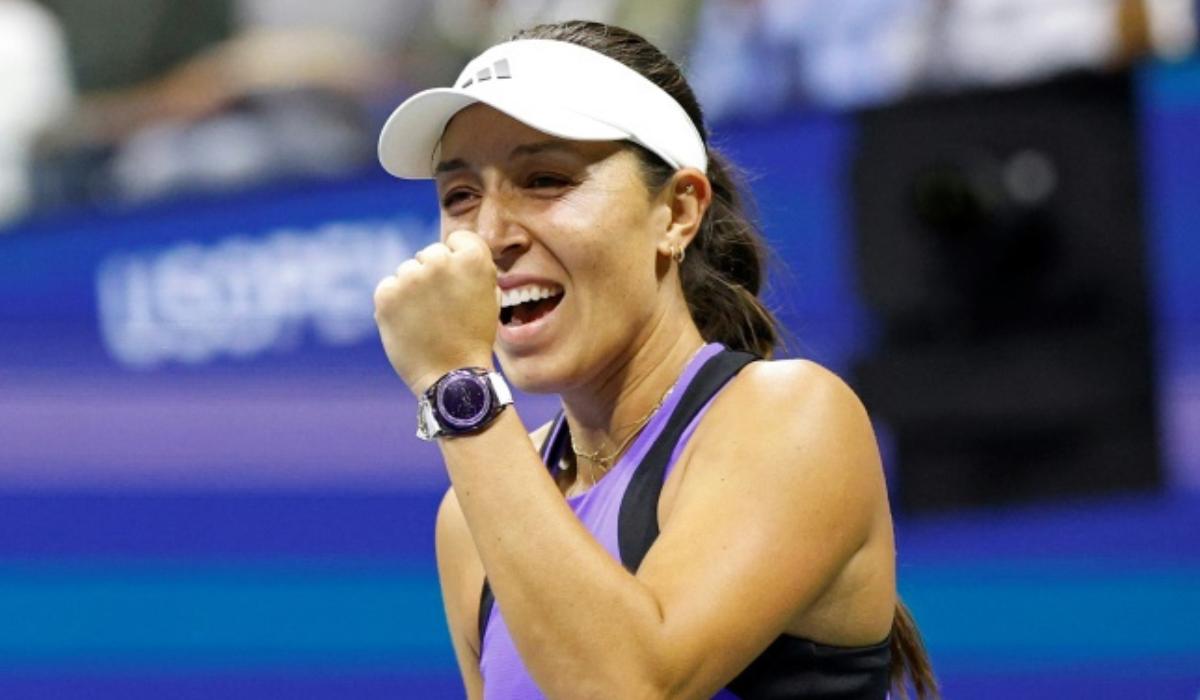 كأس بيلي جين كينغ: نافارو وبغولا تقلبان الأوضاع، الولايات المتحدة تنتزع مكانها في النهائي