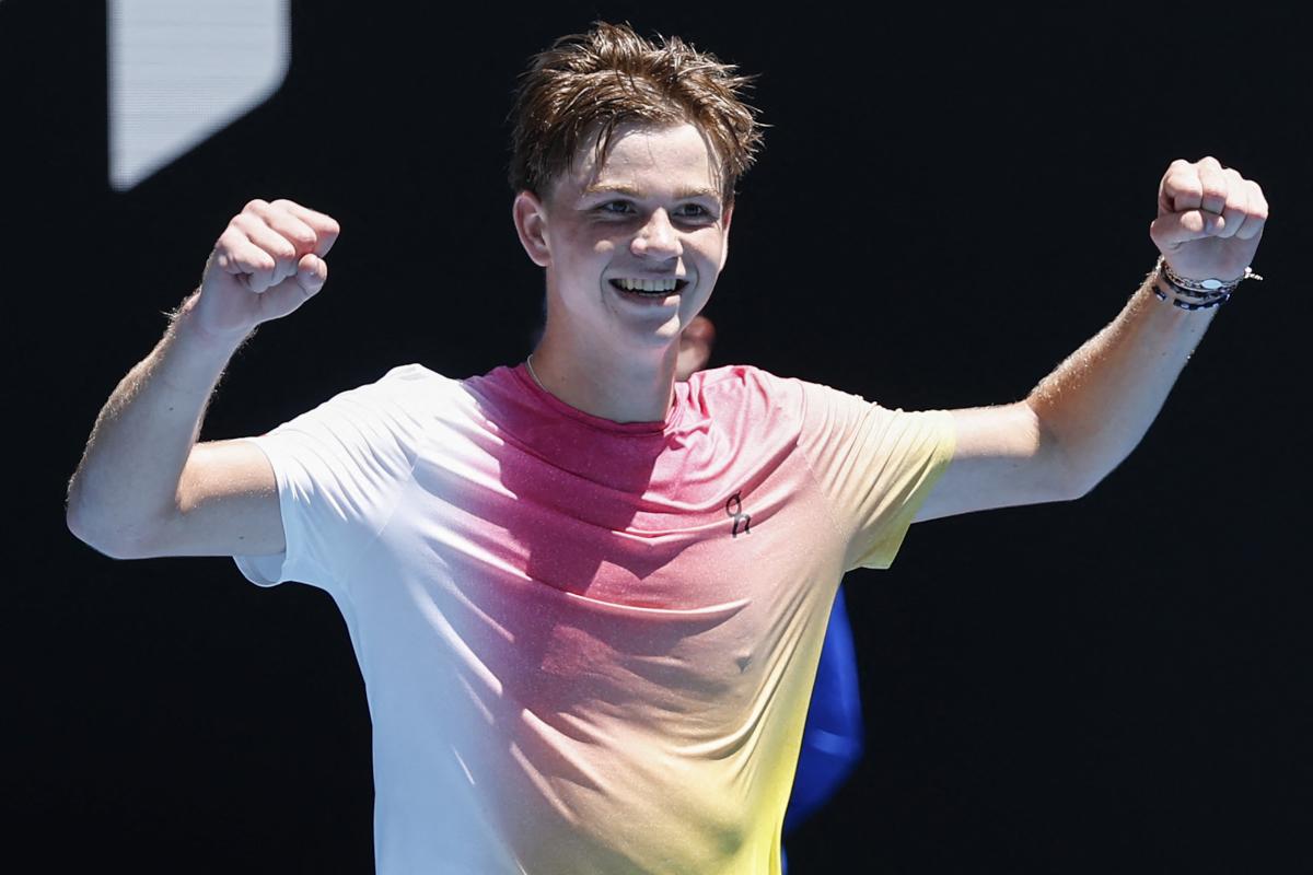 Bernet, vainqueur de l’Open d’Australie juniors : « Les comparaisons avec Federer sont une source de motivation »